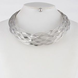 Silver braided necklace set